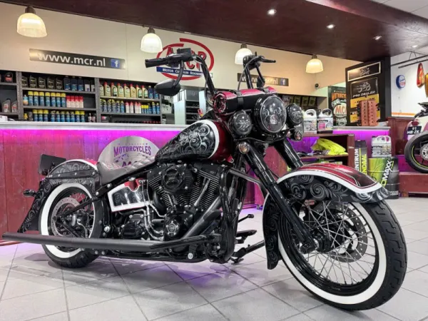 2016 Harley-Davidson Softail Deluxe FLSTN - €19,950 · Bidding (1/1)