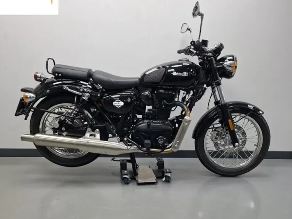 2025 Benelli Imperiale 400 Demo VERKOOP! - €4,250 (1/1)