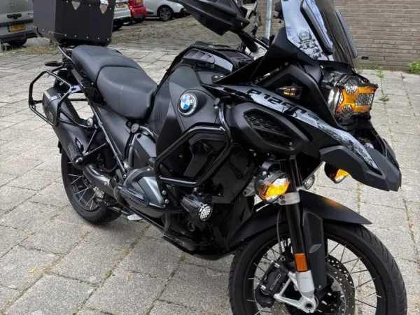 Bouwjaar onbekend BMW R 1250 R - € 24.950 · Bieden (1/1)