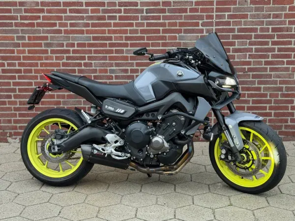 Year unknown Yamaha MT 09 - €8,250 (1/1)