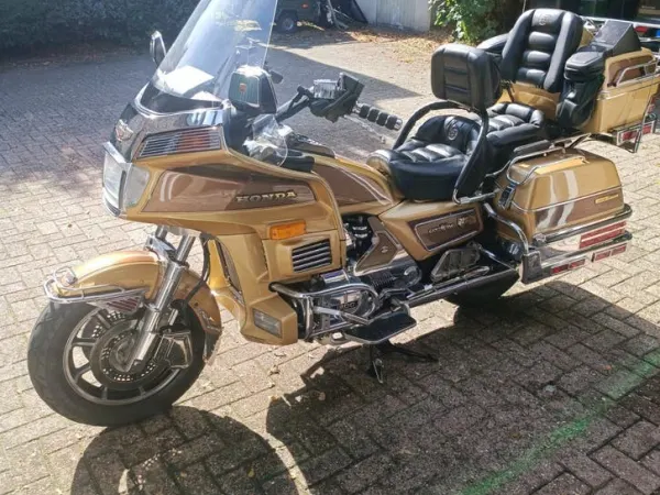 1985 Honda Goldwing GL1200 LTD-Klassieke Toermotor - €3,250 · Bidding (1/1)