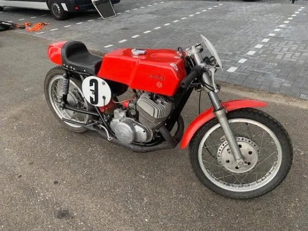 1971 Suzuki T 500 - €6,950 · Bidding (1/1)