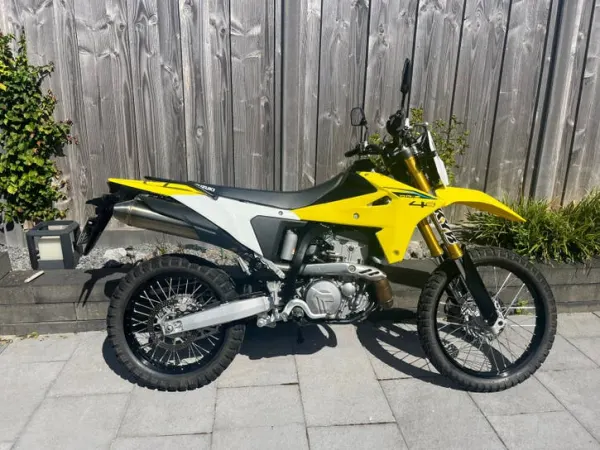 2026 Suzuki drz-4s - € 8.600 (1/1)