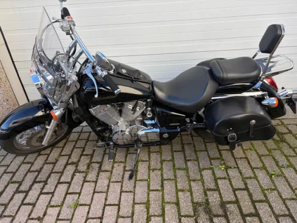 2004 Honda VT 750 - €4,990 · Bidding (1/1)