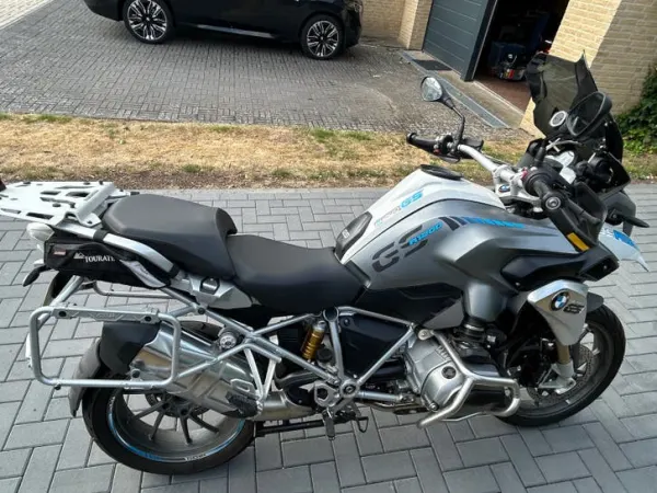 2012 BMW R1200GS bj 2012 in Supermooie Staat met orig. 17.500 km - €8,950 · Bidding (1/1)