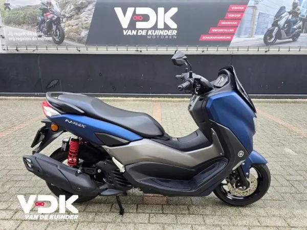 2023 Yamaha Nmax 125 (bj 2023) 6.889 km - € 2.999 (1/1)