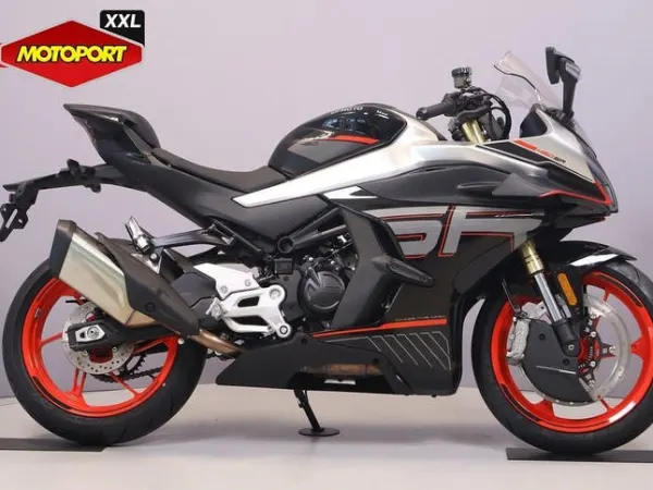 2026 Cfmoto 450 SR (bj 2026) - € 7.199 · Bieden (1/1)
