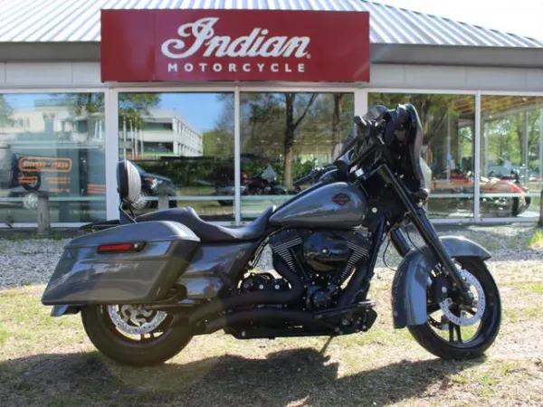 2015 Harley-Davidson Street Glide - € 17.500 · Bieden (1/1)