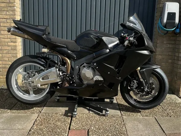 2005 Honda CBR 600 RR Circuit - €4,250 (1/1)