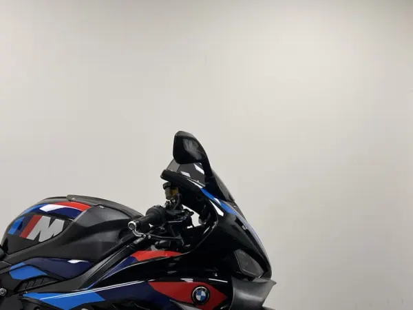 2026 BMW M 1000 RR - € 47.950 · Bieden (1/1)
