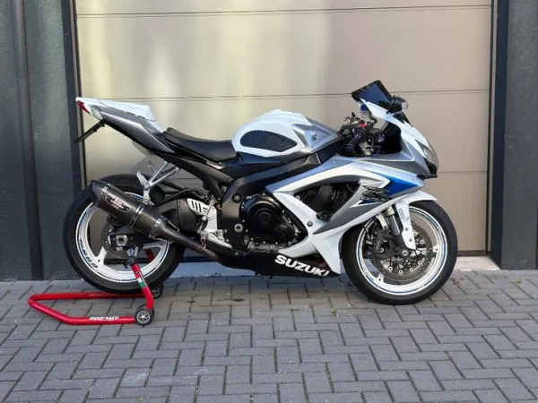 2008 Suzuki Gsxr 600 K8 | 35KW! - €6,250 · Bidding (1/1)