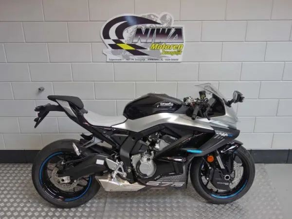 2026 Cfmoto 675 SR-R 35KW - € 8.999 (1/1)