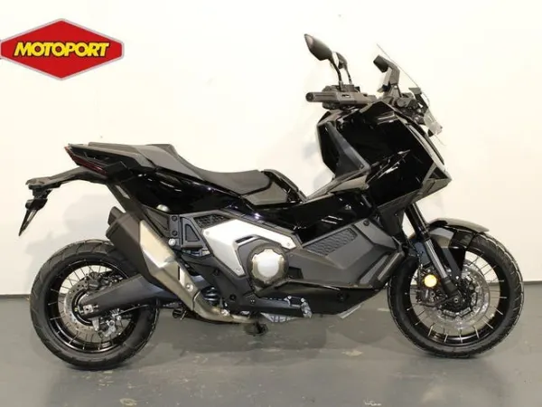 2026 Honda X-ADV - €15,799 · Bidding (1/1)