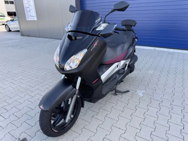 2009 Yamaha Black X-Max - €1,599 (1/1)