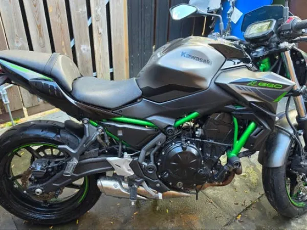 2023 Kawasaki Z 650 - € 6.750 · Bieden (1/1)