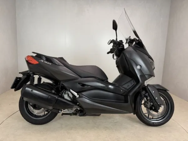 2019 Yamaha X Max 300 ABS - €5,490 · Bidding (1/1)