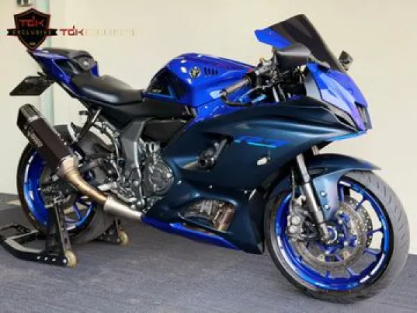 2022 Yamaha YZF R7 - €9,888 (1/1)