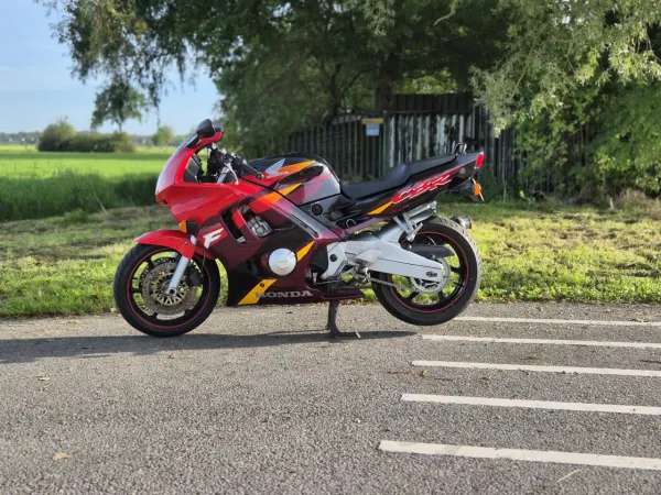 1996 Honda CBR 600 F - €1,950 · Bidding (1/1)