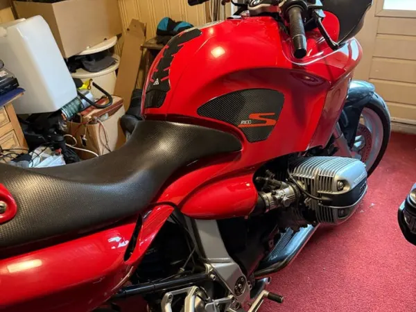 Year unknown BMW R 1100 S - €1,350 · Bidding (1/1)