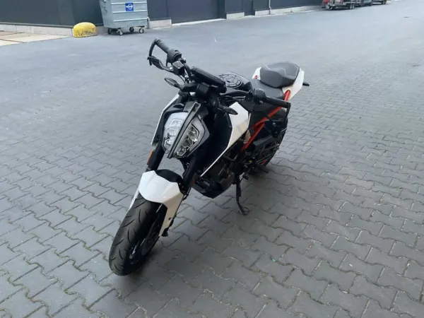 Year unknown KTM Duke 125-Motorcycle - Price on request (1/1)