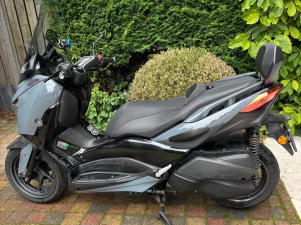 2021 Yamaha Xmax 300 ABS - €4,200 · Bidding (1/1)
