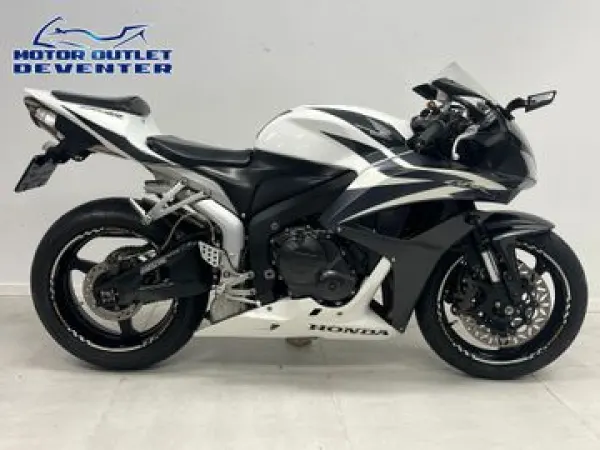 2007 Honda CBR 600 RR - € 99.999 · Bieden (1/1)