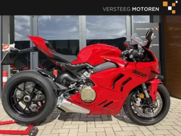 2022 Ducati Panigale V4 - €25,999 · Bidding (1/1)