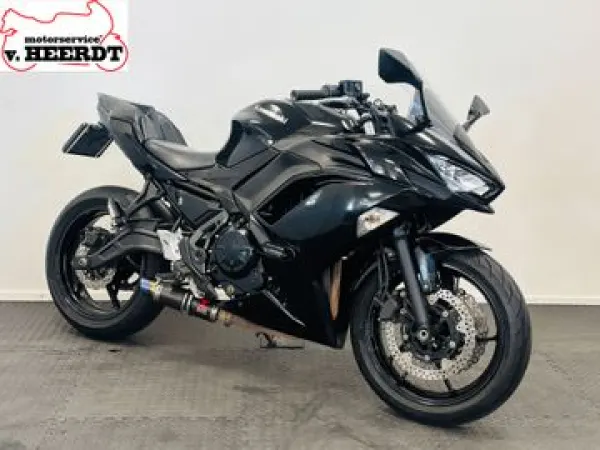 2021 Kawasaki Ninja 650 (bj 2021) 43.077 km - € 5.850 · Bieden (1/1)