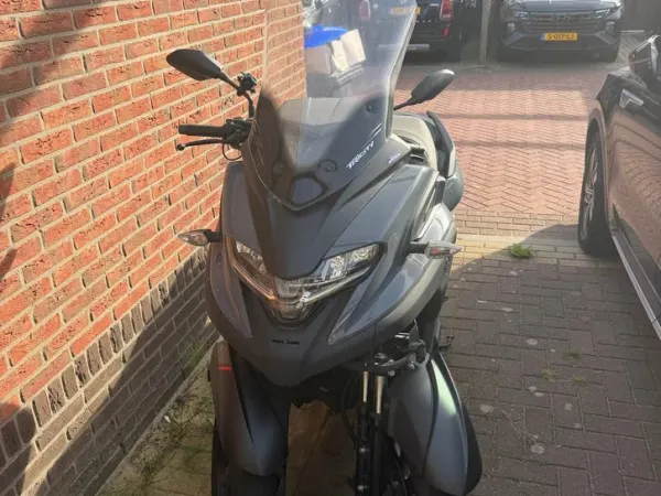 2023 Yamaha Tricity 300 ABS - € 8.200 · Bieden (1/1)
