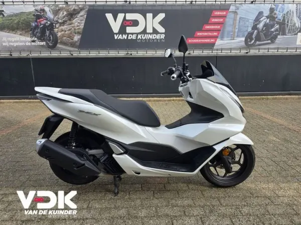 2022 Honda WW125A (bj 2022) - €3,499 (1/1)