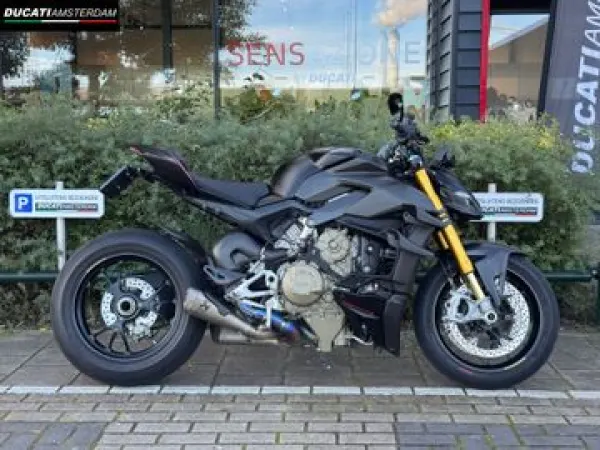 2023 Ducati Streetfighter V4 S - €22,990 · Bidding (1/1)