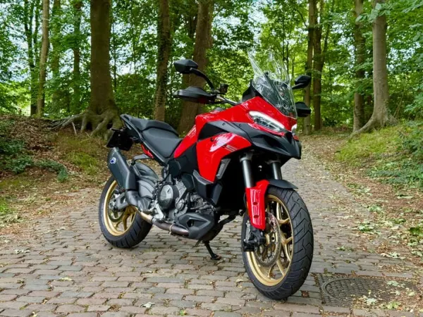 2025 Ducati Multistrada V2 - €22,995 · Bidding (1/1)