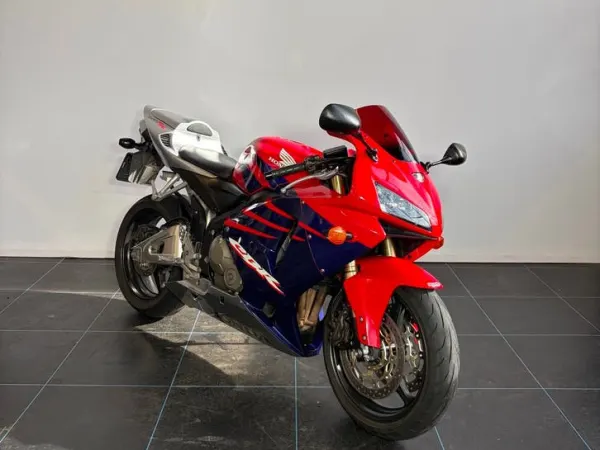 2005 Honda CBR 600 RR - € 3.950 · Bieden (1/1)
