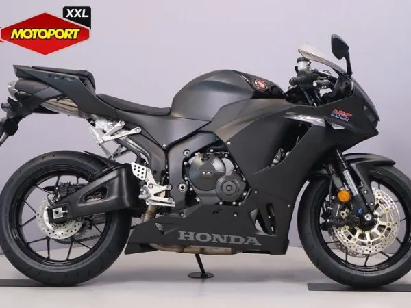 2026 Honda CBR 600 RR (bj 2026) - € 13.799 · Bieden (1/1)