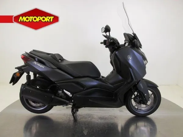 2024 Yamaha X-Max 300 ABS (bj 2024) - €6,990 (1/1)