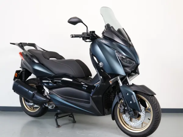 2022 Yamaha X Max 300 Tech Max - €5,690 · Bidding (1/1)