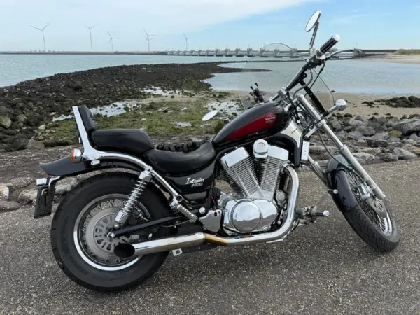 1995 Suzuki VS 1400 - €3,000 · Bidding (1/1)