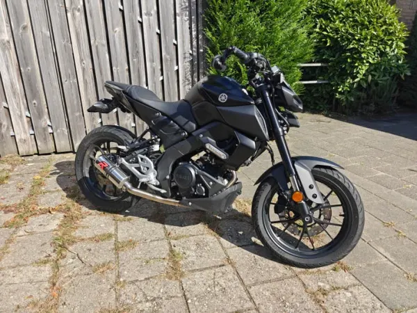 2020 Yamaha MT125 - € 4.750 · Bieden (1/1)