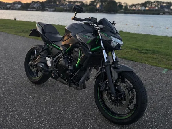 2024 Kawasaki Z 650 - € 7.500 · Bieden (1/1)