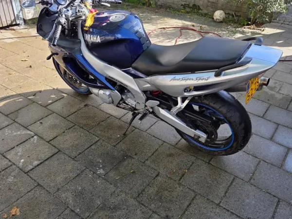 Year unknown Yamaha YZF 600 - Bidding (1/1)