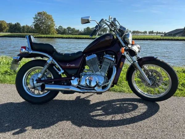 1987 Suzuki Intruder - € 1.750 · Bieden (1/1)