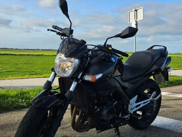 2009 Suzuki GSR600 2009 - €4,200 · Bidding (1/1)