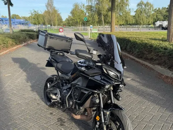 Bouwjaar onbekend Yamaha Tracer 9 GT - € 12.950 · Bieden (1/1)