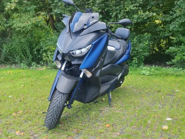 2020 Yamaha Xmax 300 bj2020/2e eigenaar/11900km - €5,450 (1/1)