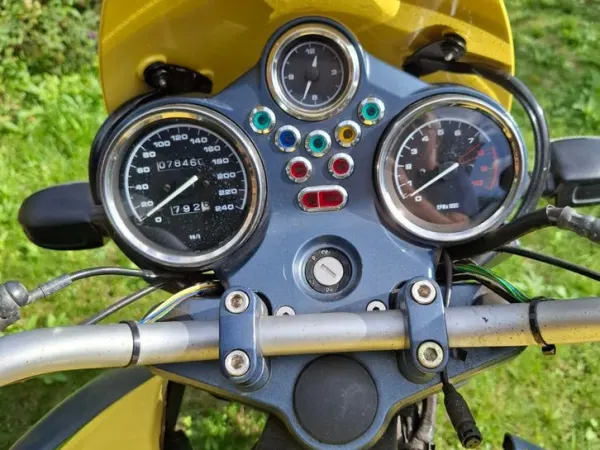 Year unknown BMW R 1150 R - €2,400 · Bidding (1/1)
