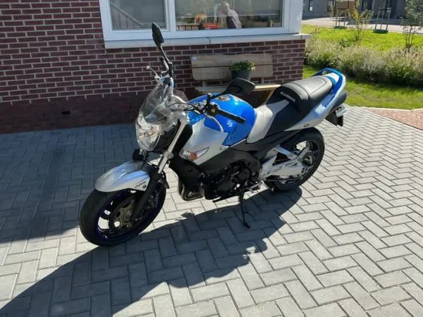 Year unknown Suzuki GSR 600 ABS-Hele Mooie Motor - €2,800 · Bidding (1/1)