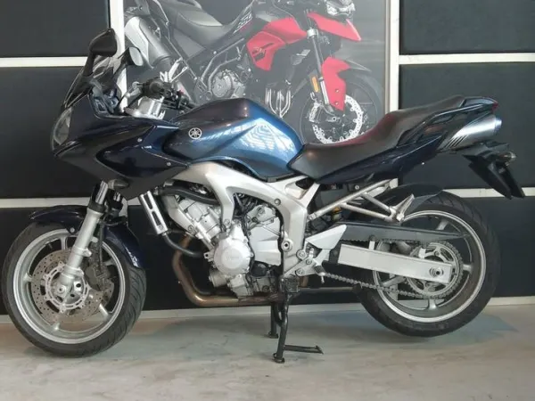 2003 Yamaha FZ 6 S Fazer (bj 2003) - € 3.350 (1/1)