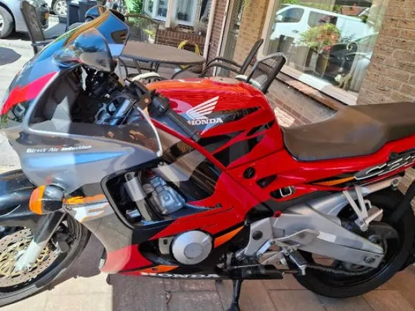 1995 Honda CBR 600 F - €750 (1/1)