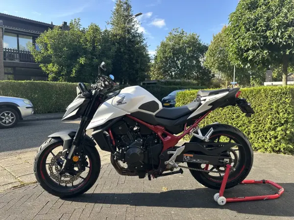 2025 Honda CB 750 - € 8.000 (1/1)