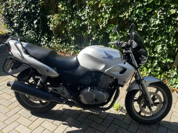 1998 Honda CB500 uit 1998 met Koffer set en Extra's - € 950 (1/1)